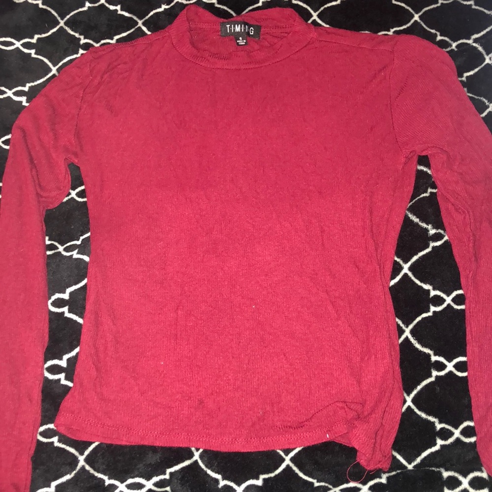 long sleeve burgundy turtle neck
